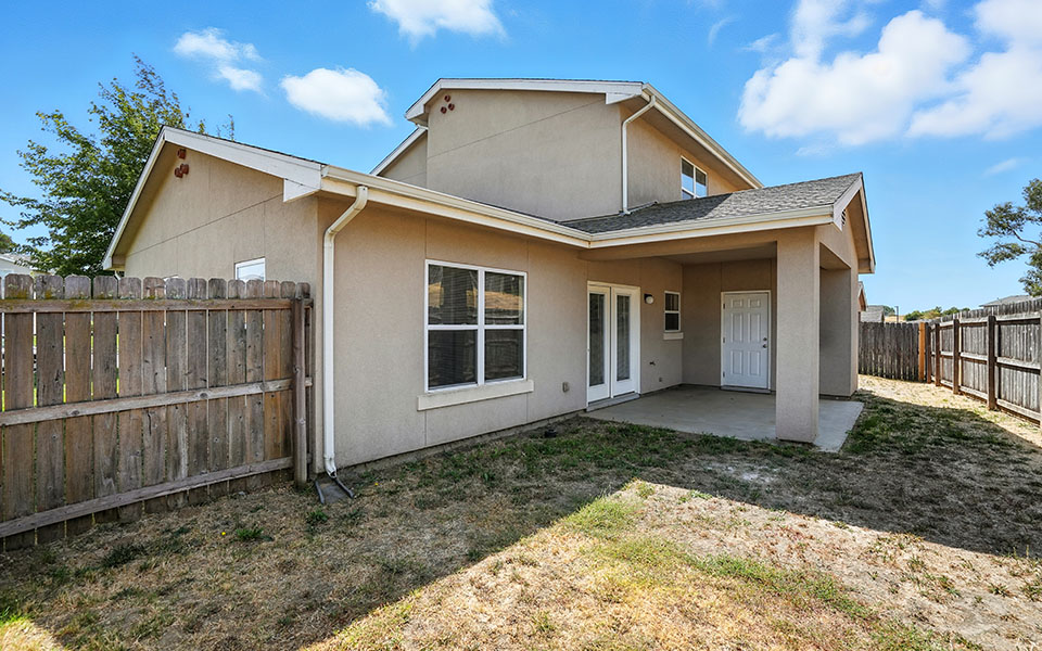 Norton Heights 1390 3x2.5 Backyard